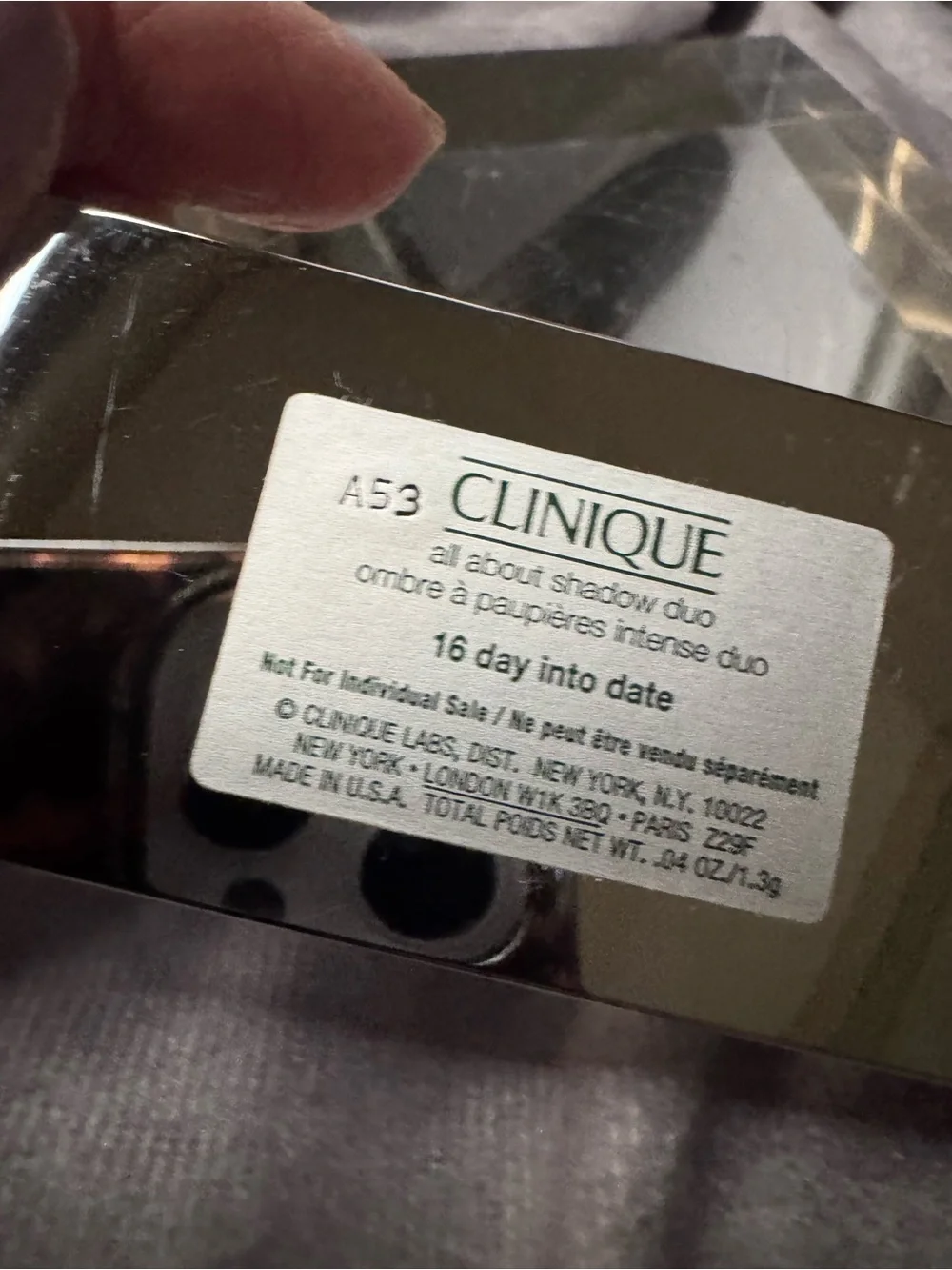 N/A clinique compact